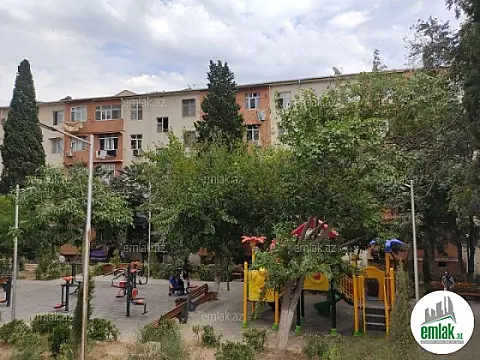 Satılır 4 otaqlı köhnə tikili 115 m² — Bakı 4 otaq 115.00 m²
