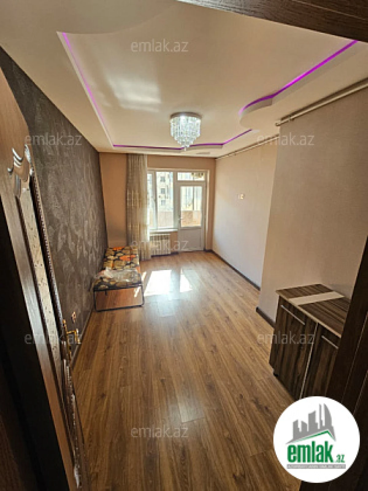 Satılır 3 otaqlı yeni tikili 100 m²