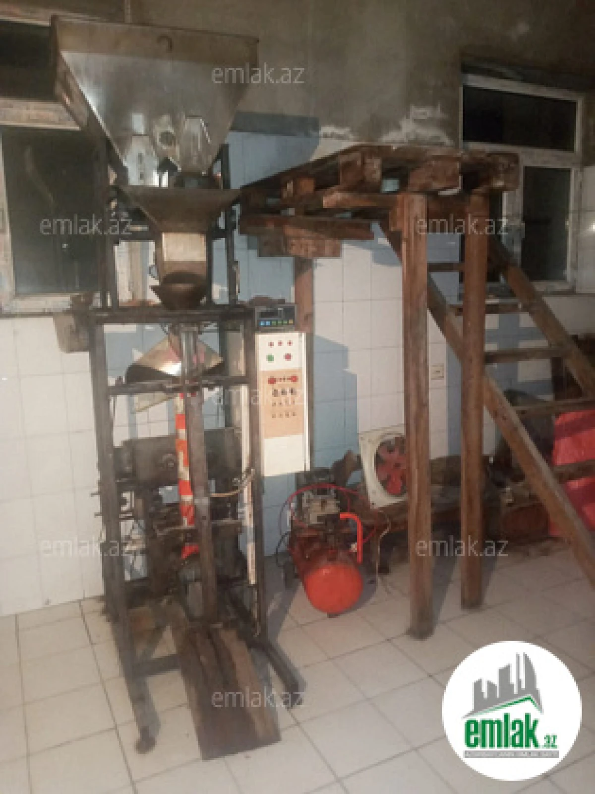 Satılır 6 otaqlı obyekt 200 m²