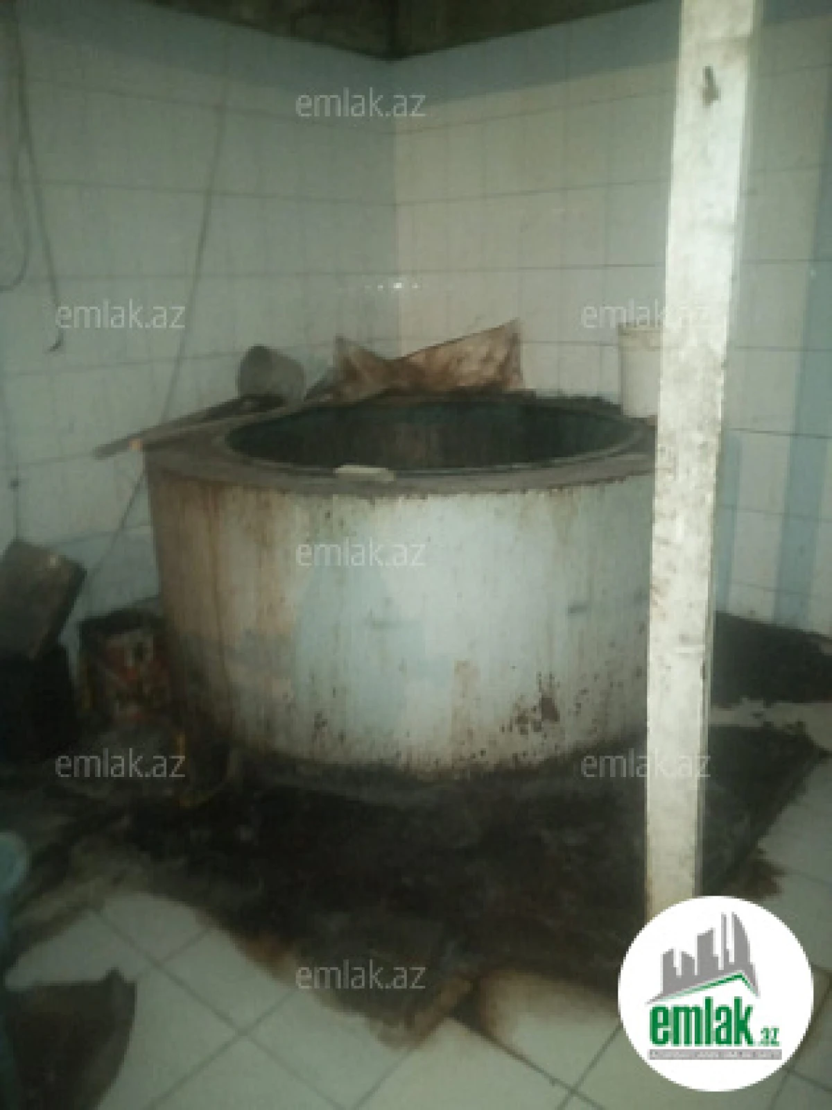 Satılır 6 otaqlı obyekt 200 m²