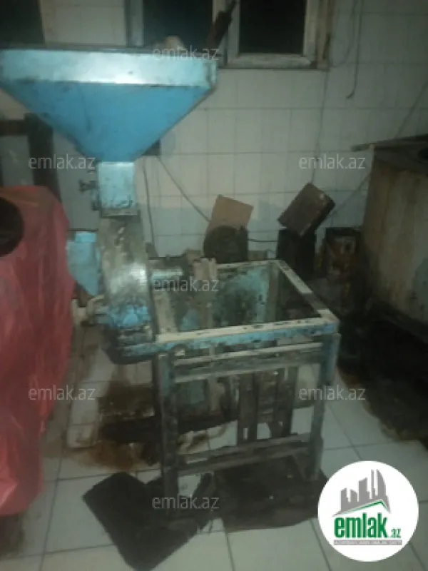 Satılır 6 otaqlı obyekt 200 m²