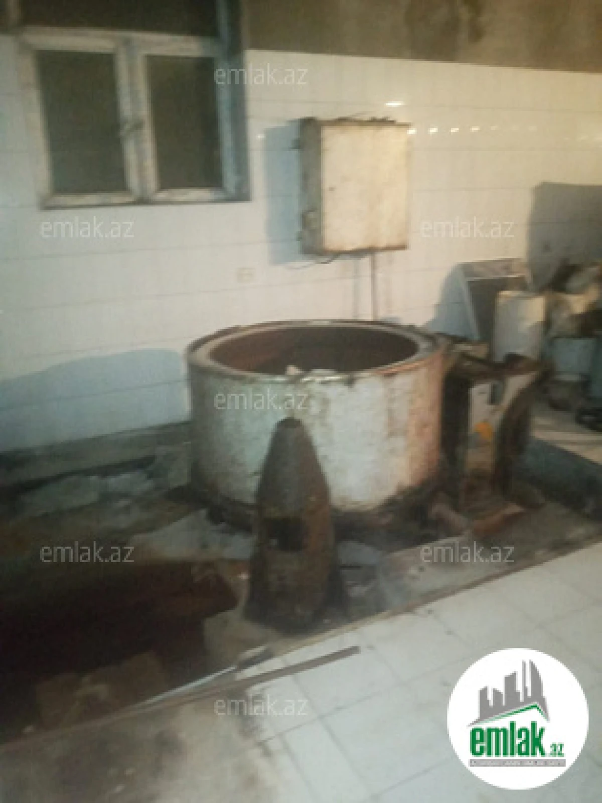 Satılır 6 otaqlı obyekt 200 m²