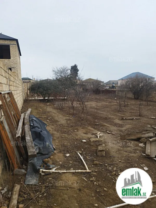 Satılır 4 otaqlı mənzil 190 m²