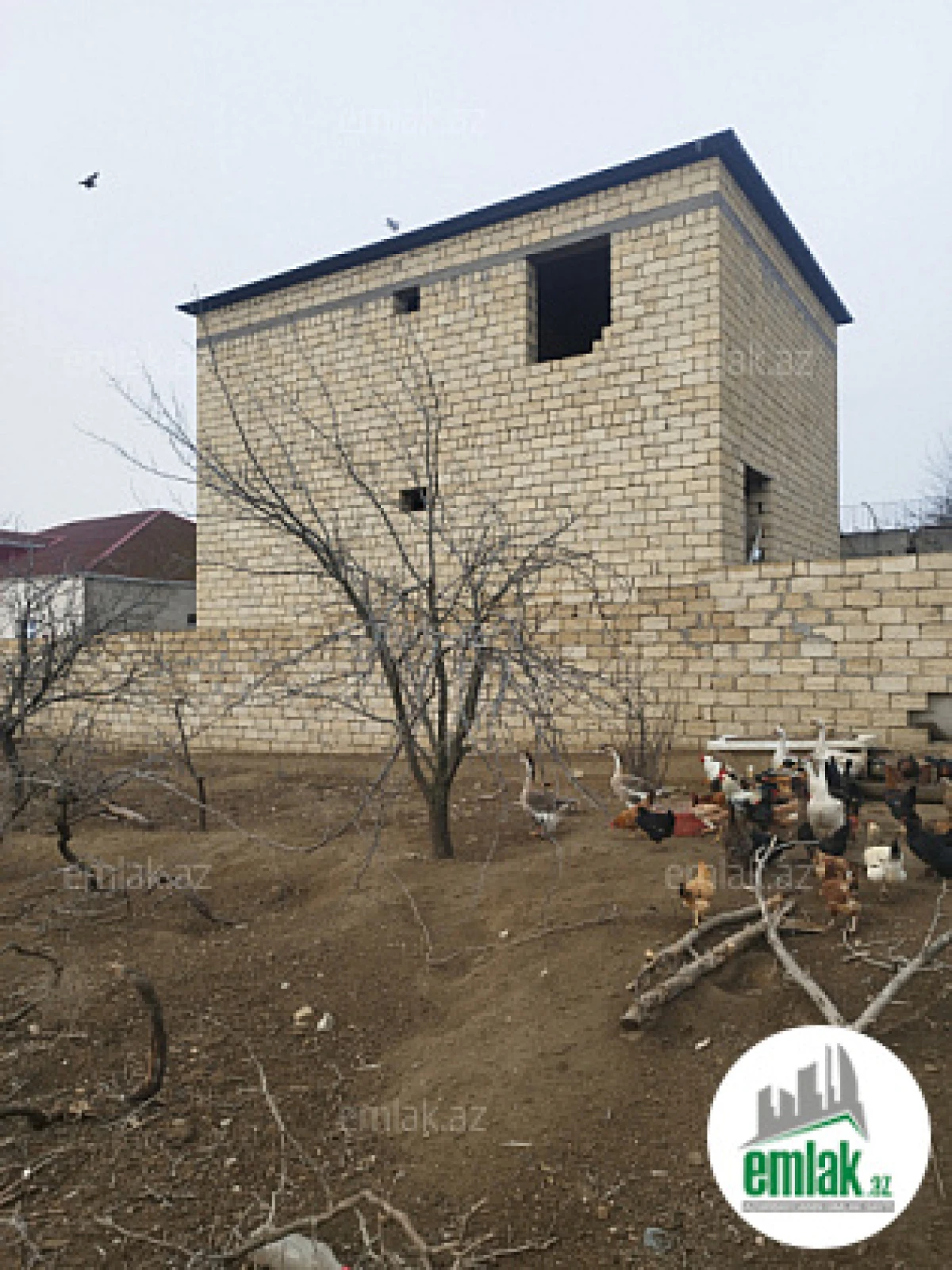 Satılır 4 otaqlı mənzil 190 m²