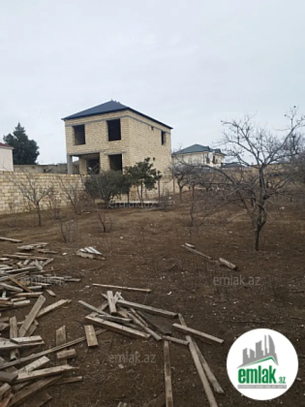 Satılır 4 otaqlı mənzil 190 m²