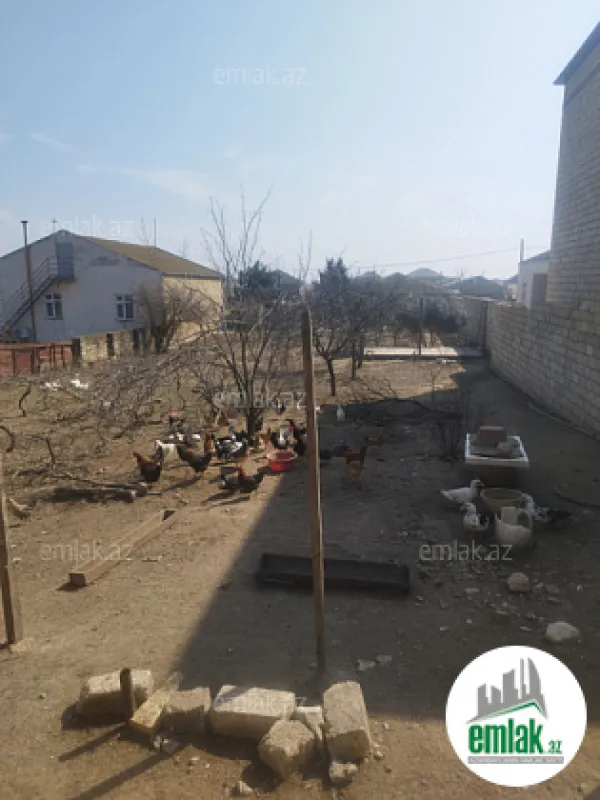 Satılır 4 otaqlı mənzil 190 m²