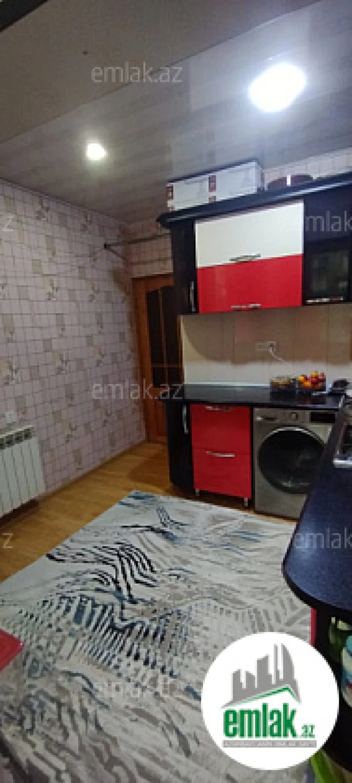 Satılır 2 otaqlı köhnə tikili 65 m²