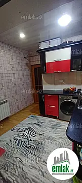 Satılır 2 otaqlı köhnə tikili 65 m²