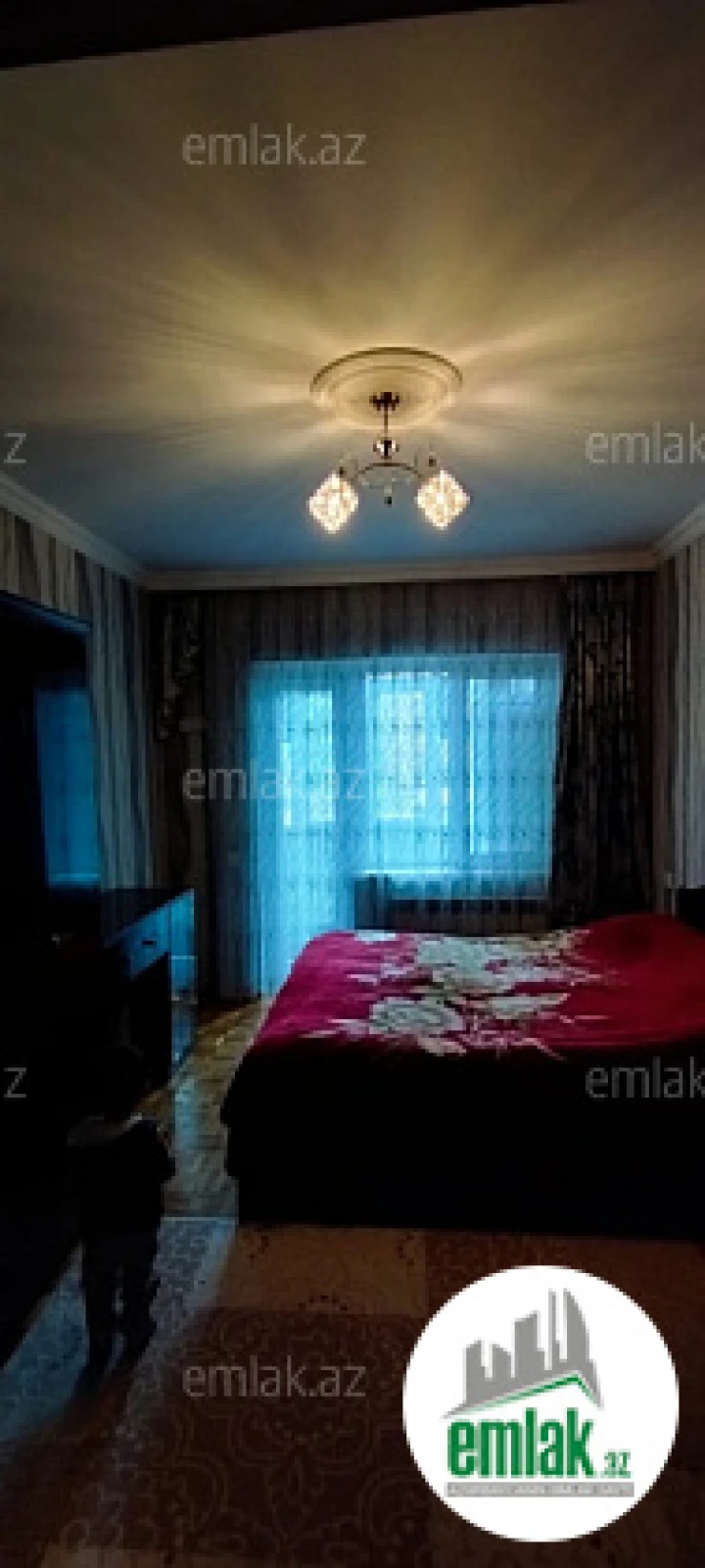 Satılır 2 otaqlı köhnə tikili 65 m²