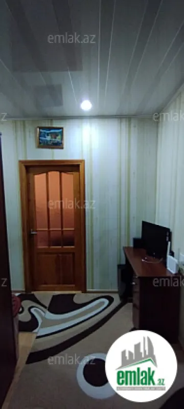 Satılır 2 otaqlı köhnə tikili 65 m²