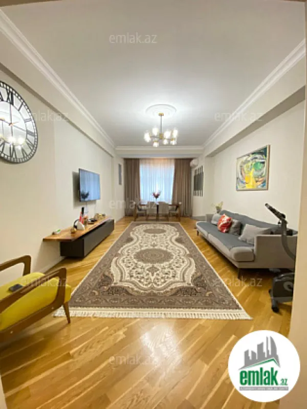 Satılır 3 otaqlı yeni tikili 125 m²