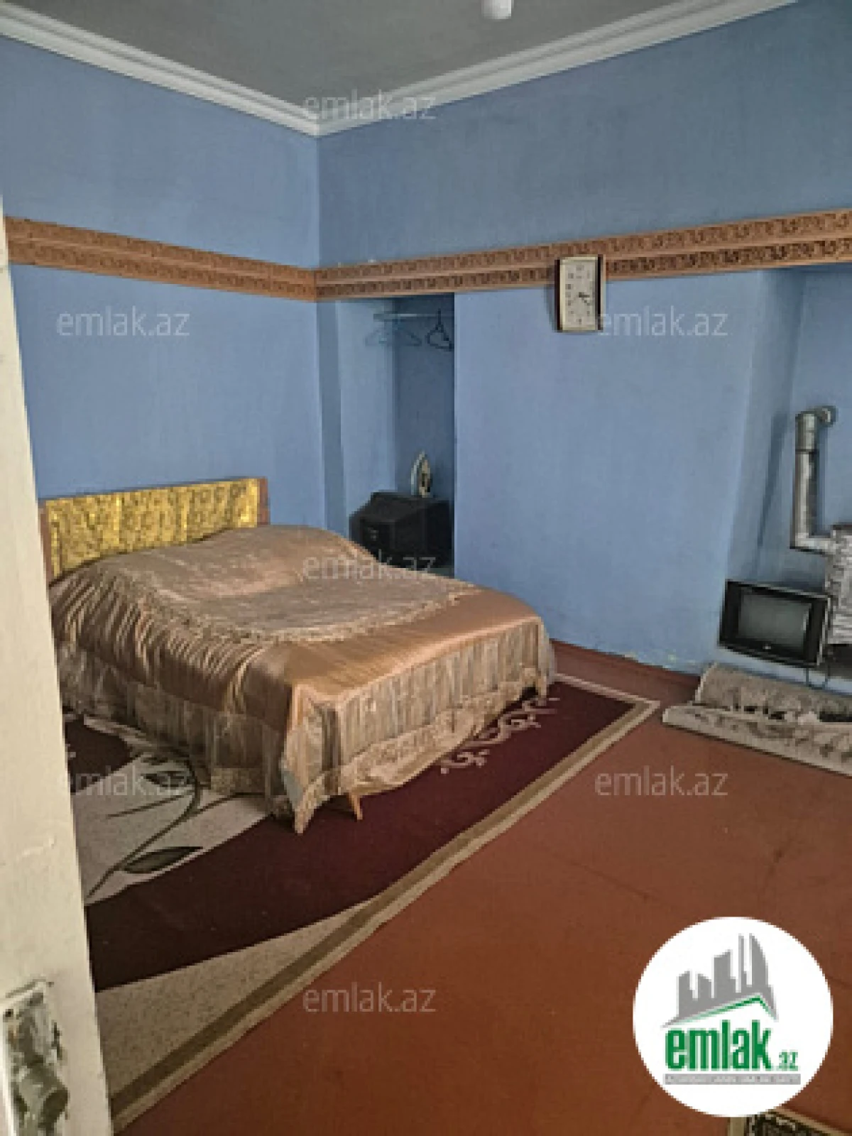 Satılır 4 otaqlı mənzil 700 m²