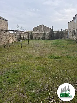 Satılır 4 otaqlı mənzil 700 m²