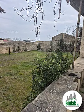 Satılır 4 otaqlı mənzil 700 m²