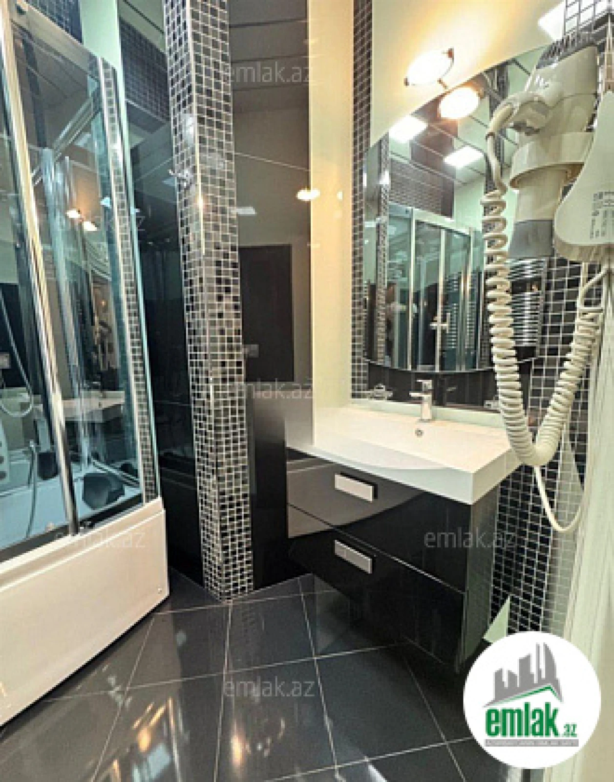 Satılır 3 otaqlı yeni tikili 147 m²