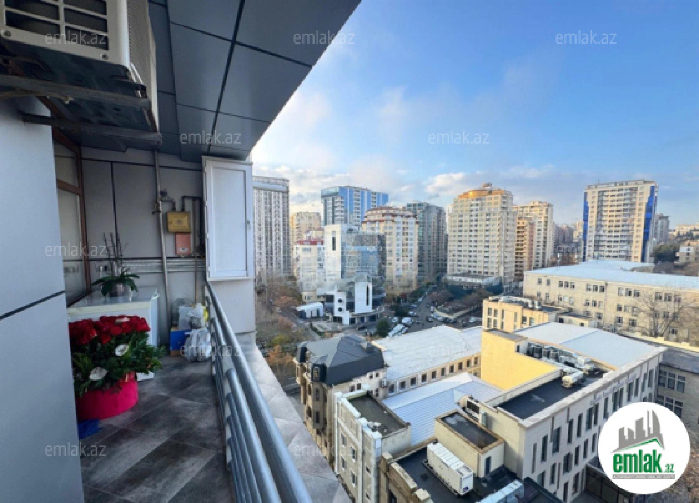 Satılır 3 otaqlı yeni tikili 147 m²