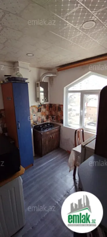 Satılır 3 otaqlı köhnə tikili 85 m²