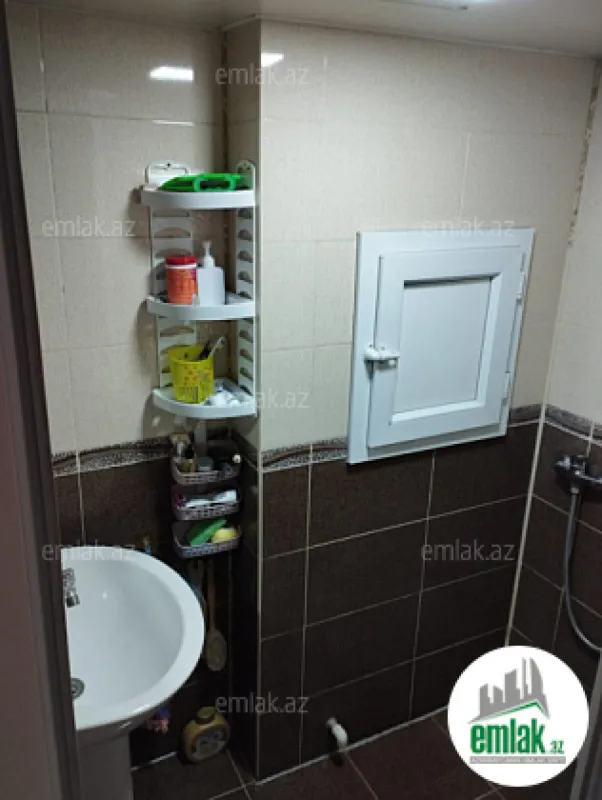 Satılır 3 otaqlı köhnə tikili 85 m²