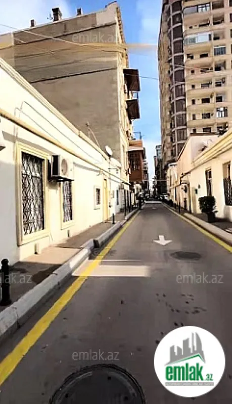 Satılır 3 otaqlı köhnə tikili 55 m²