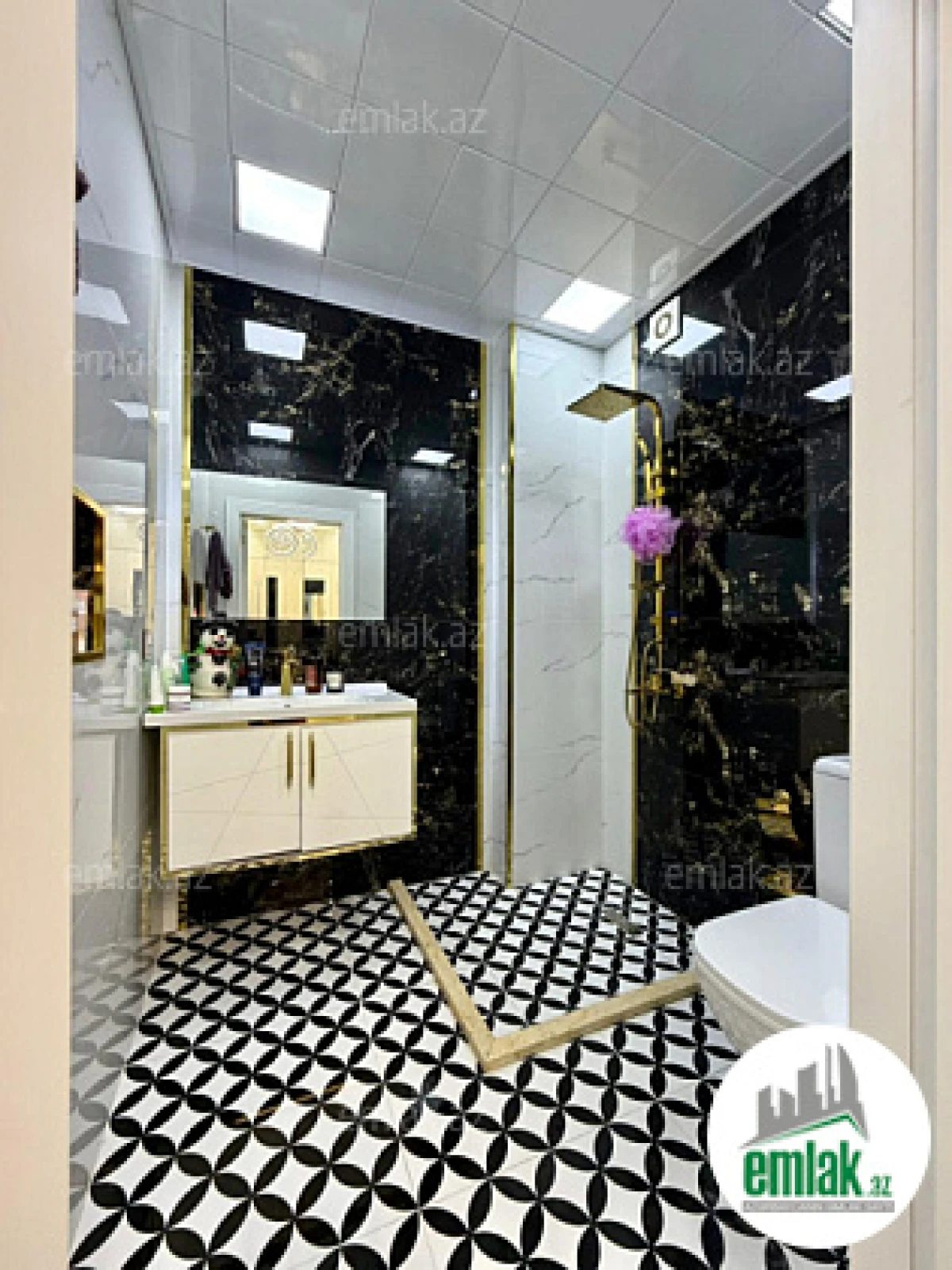 Satılır 2 otaqlı yeni tikili 65 m²