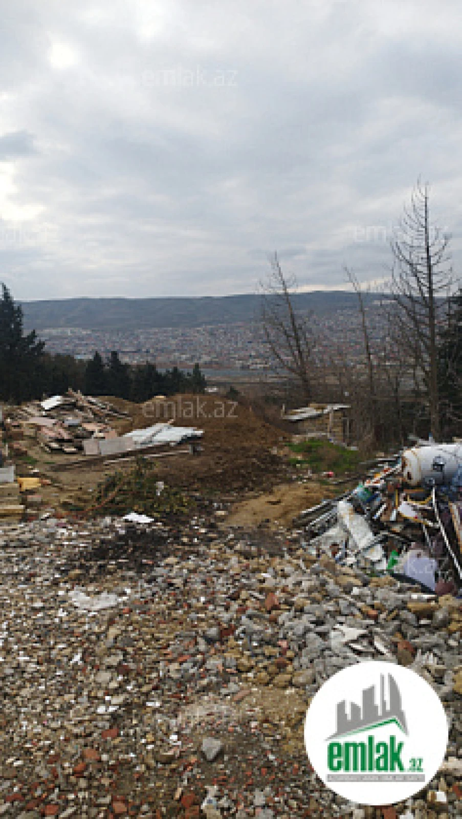 Satılır torpaq sahəsi 2 m²