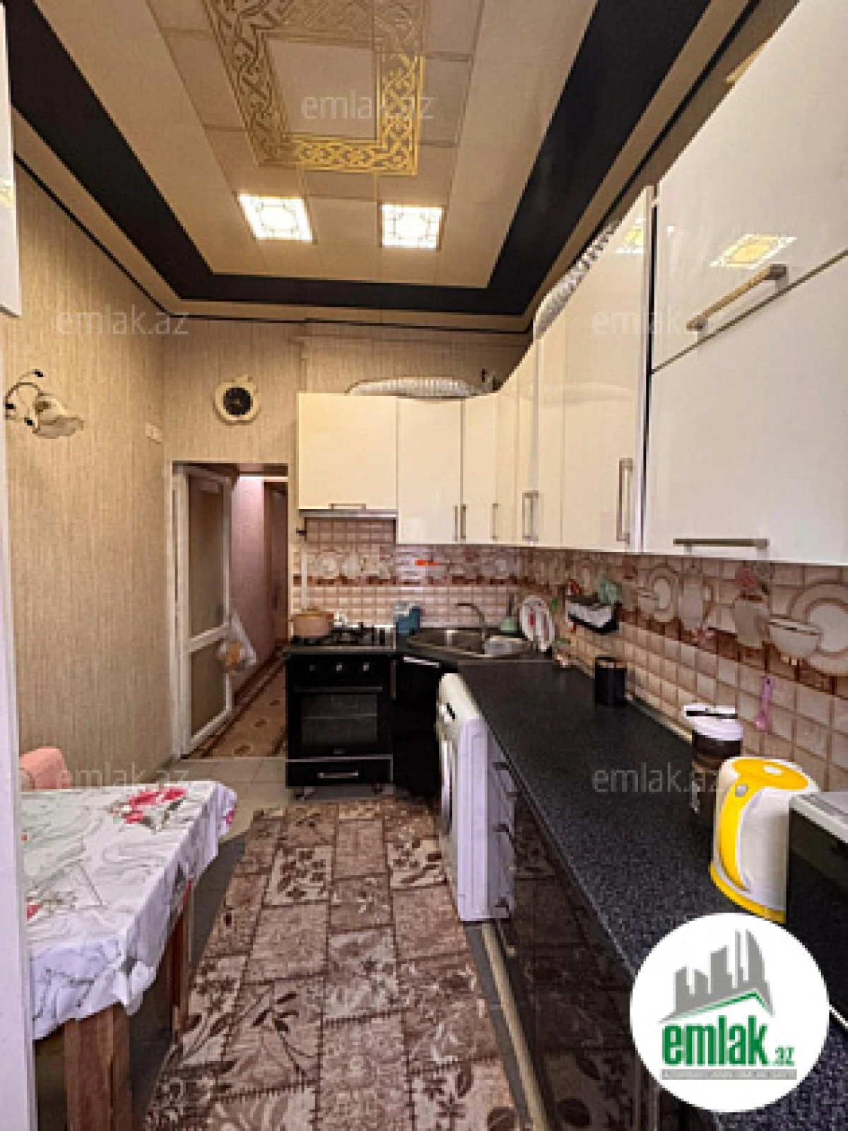 Satılır 3 otaqlı köhnə tikili 70 m²
