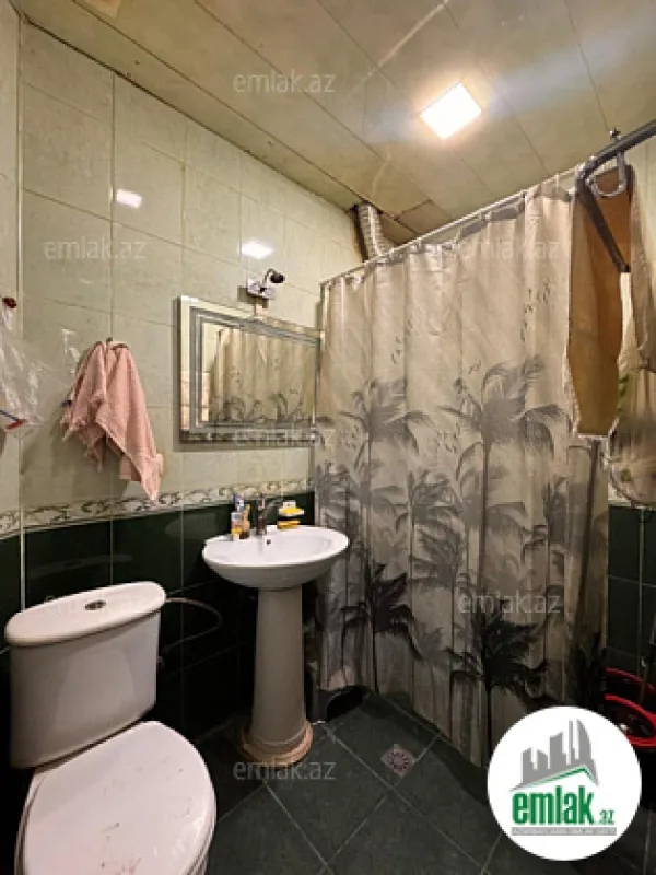 Satılır 3 otaqlı köhnə tikili 70 m²