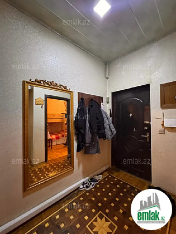 Satılır 3 otaqlı köhnə tikili 70 m²