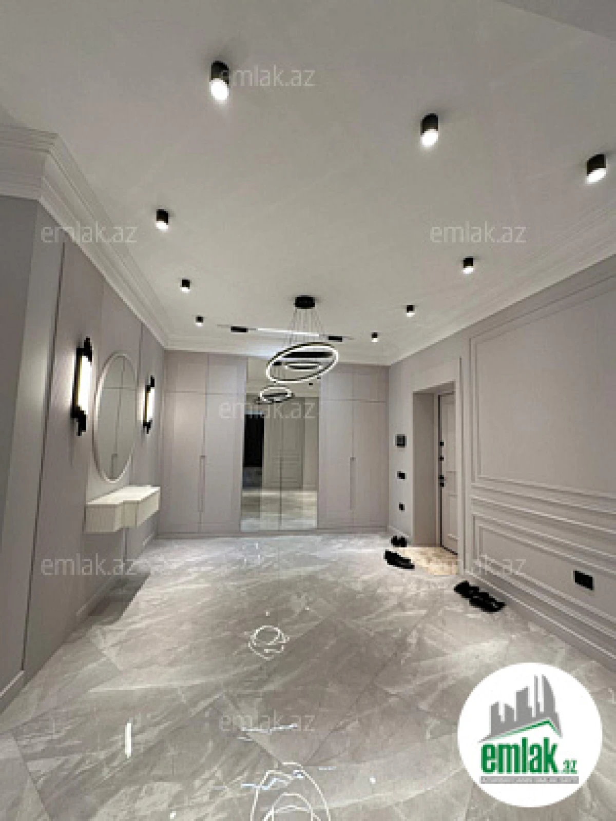 Satılır 4 otaqlı yeni tikili 190 m²