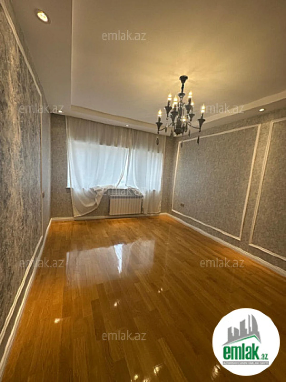 Satılır 3 otaqlı köhnə tikili 95 m²