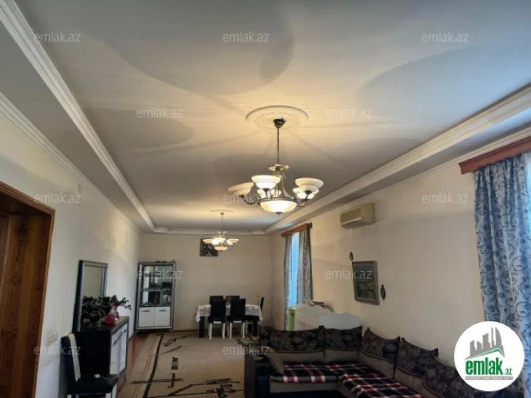 Satılır 5 otaqlı həyət evi 278 m²