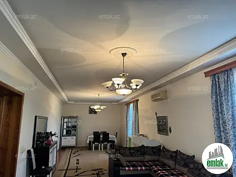 Satılır 5 otaqlı həyət evi 278 m²