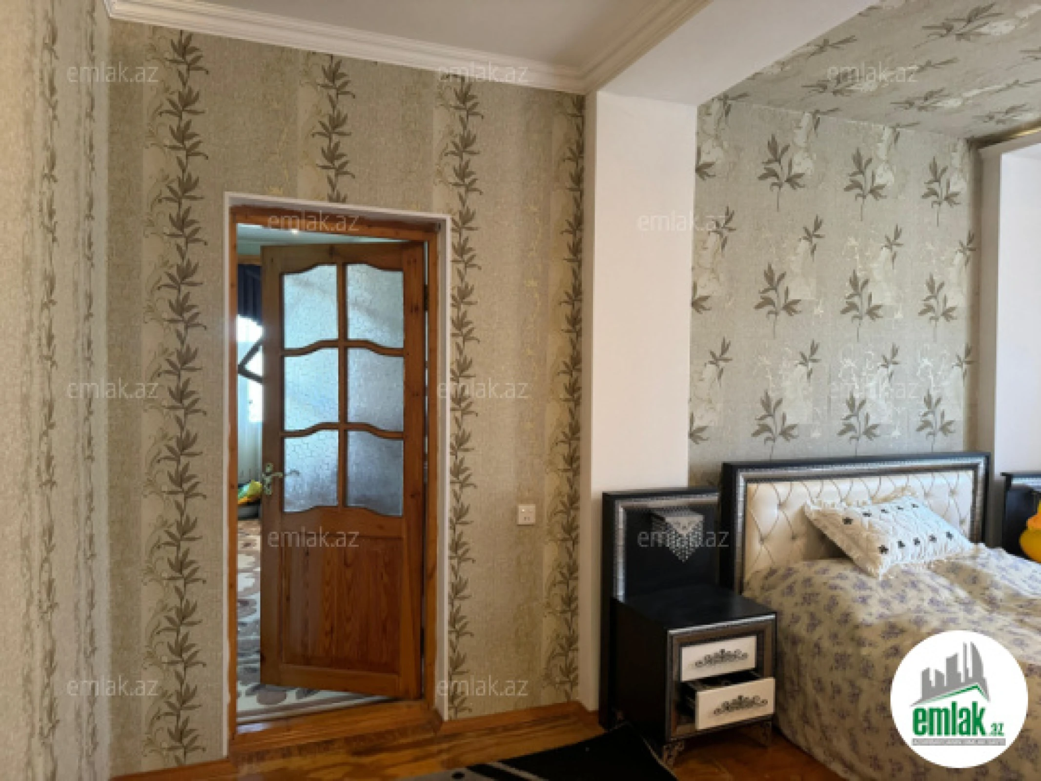 Satılır 5 otaqlı həyət evi 278 m²