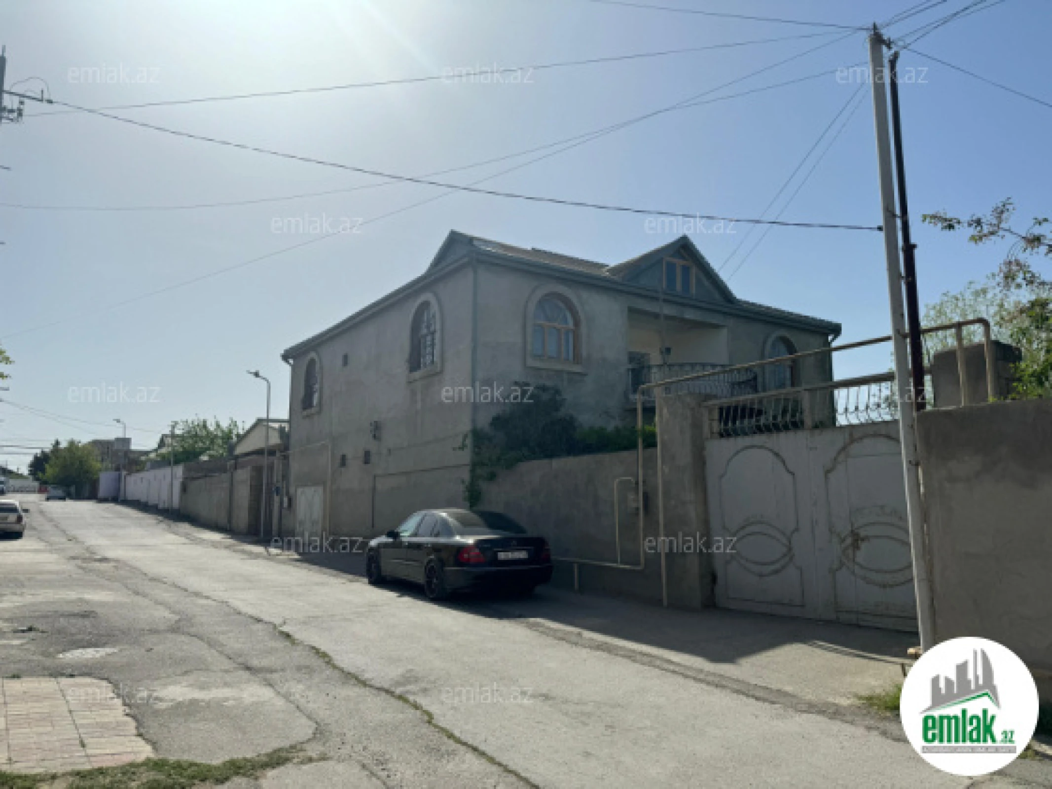 Satılır 5 otaqlı həyət evi 278 m²