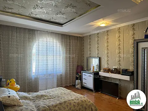 Satılır 5 otaqlı həyət evi 278 m²