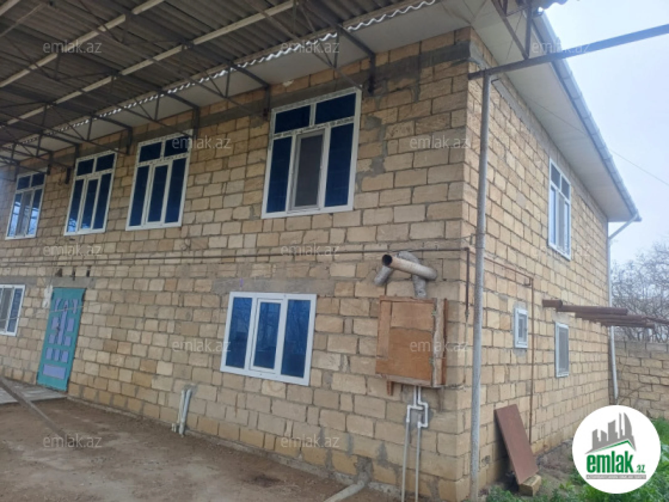 Satılır 10 otaqlı yeni tikili 181.9 m²