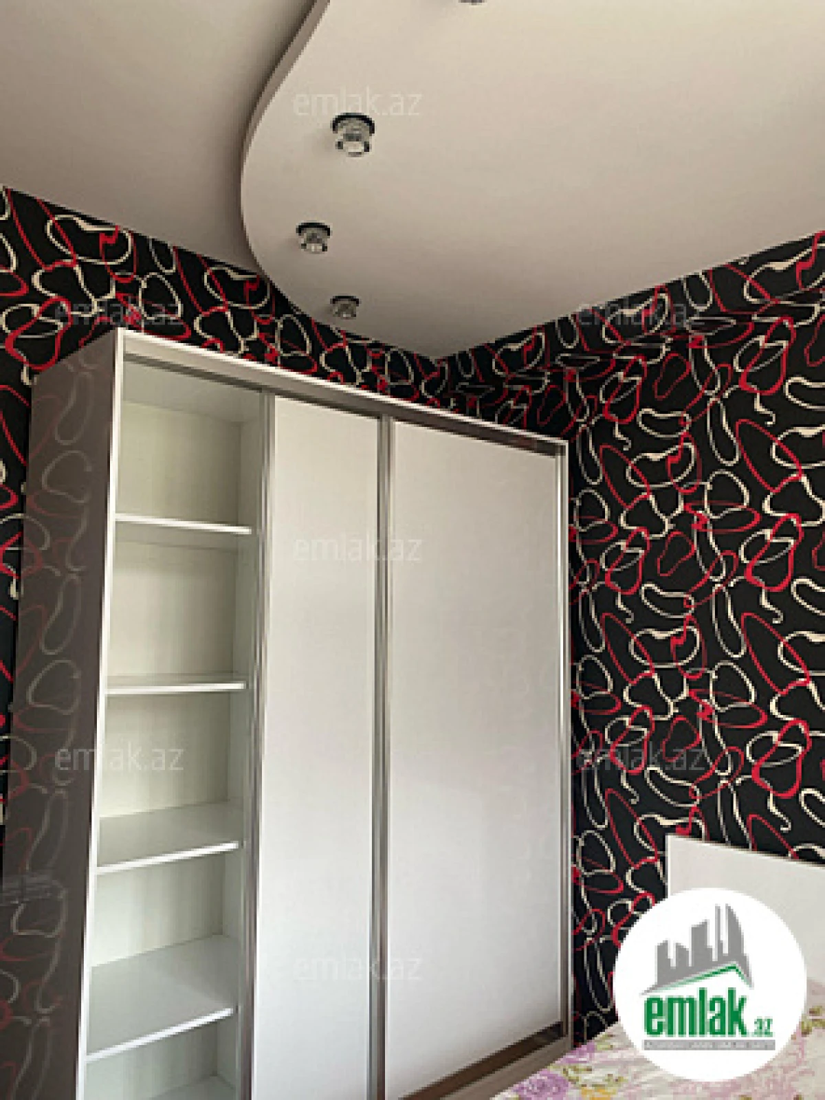 Satılır 3 otaqlı yeni tikili 78 m²