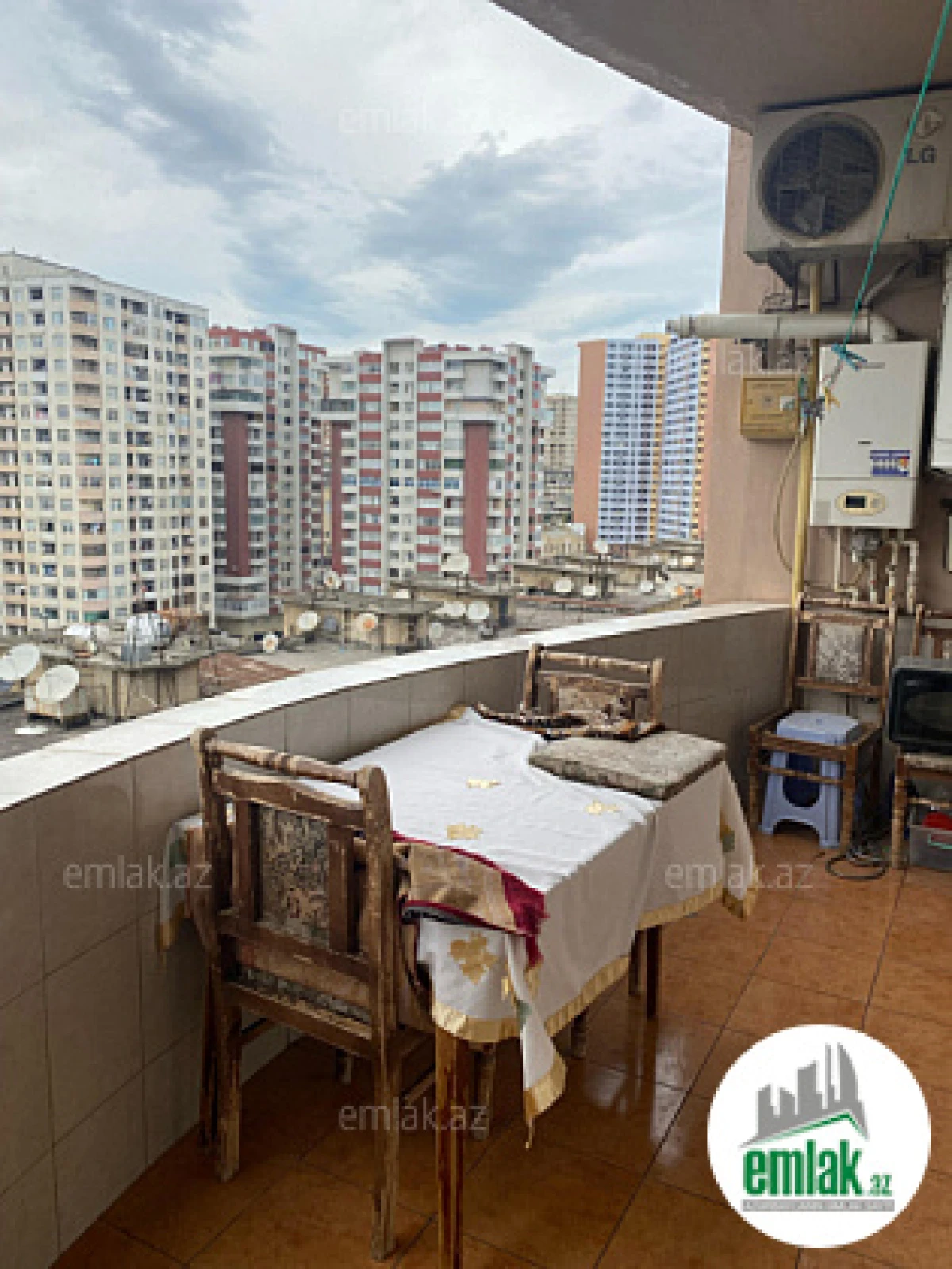 Satılır 3 otaqlı yeni tikili 78 m²