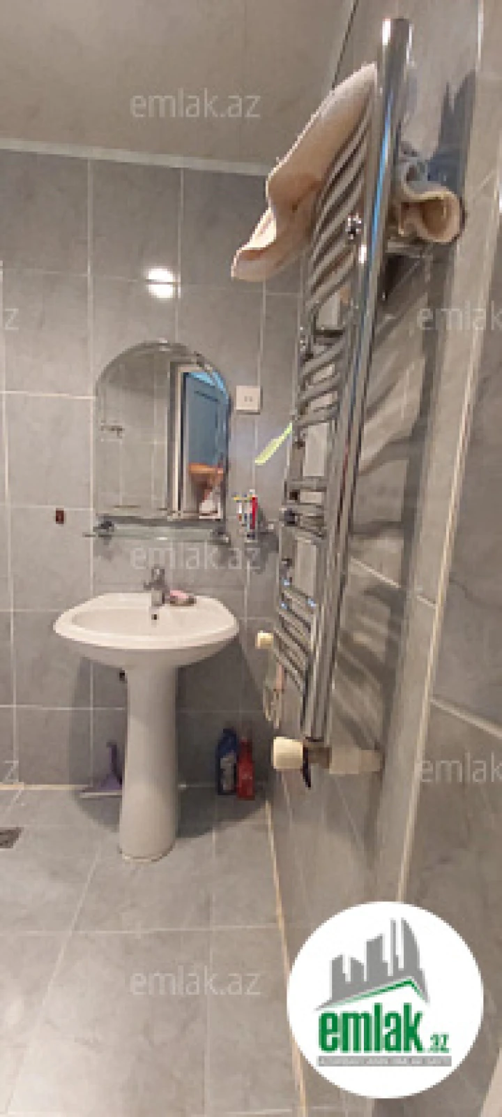 Satılır 2 otaqlı yeni tikili 60 m²