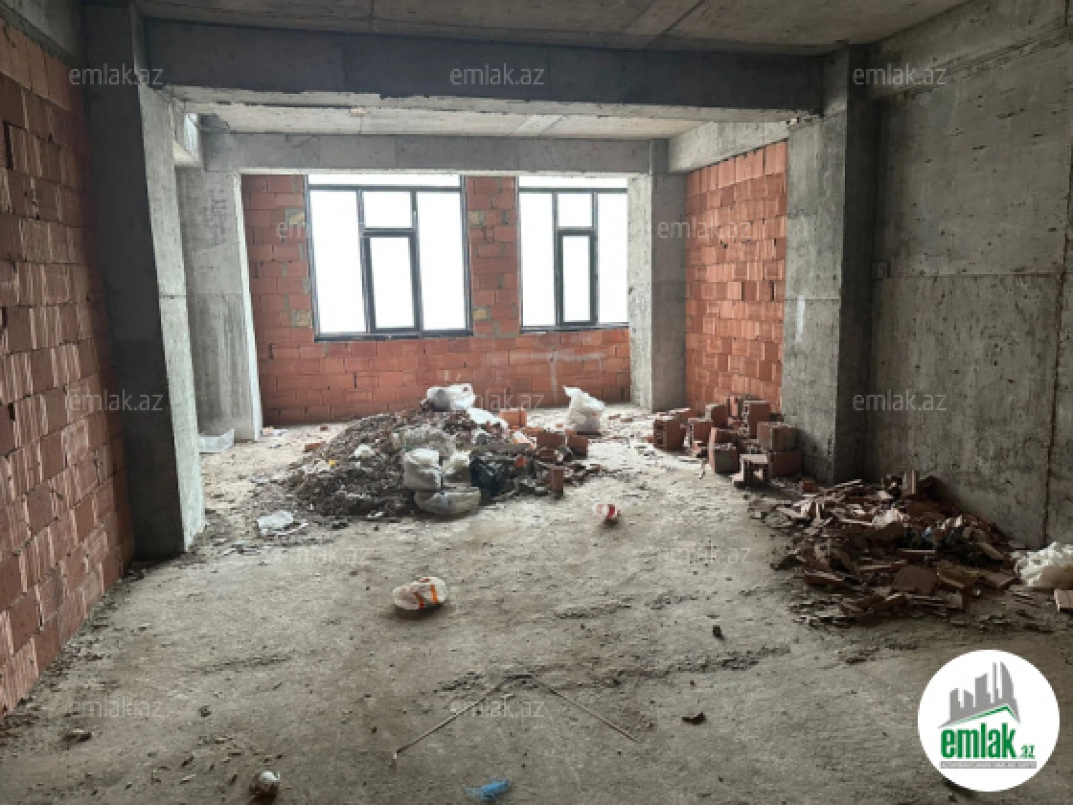 Satılır 2 otaqlı yeni tikili 86 m²