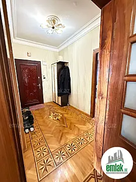 Satılır 3 otaqlı köhnə tikili 90 m²