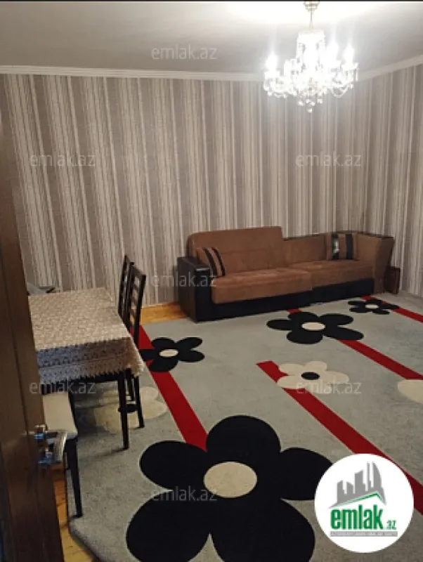 Satılır 7 otaqlı həyət evi 272 m²