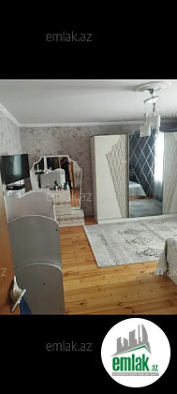 Satılır 7 otaqlı həyət evi 272 m²