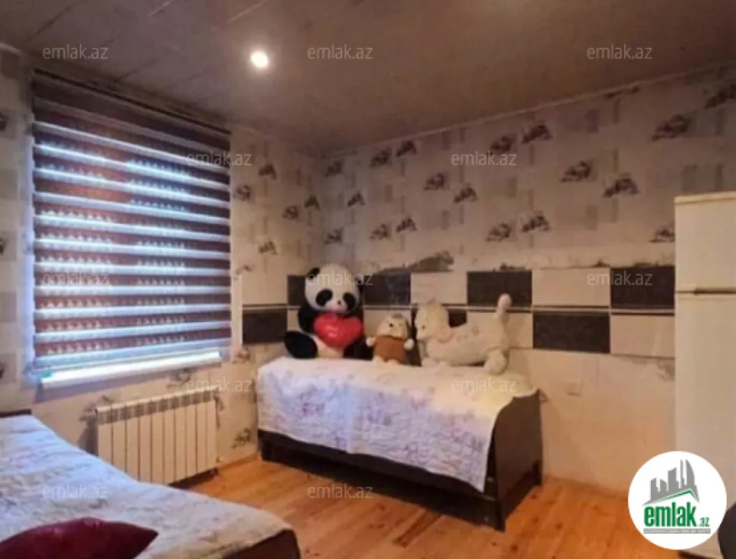 Satılır 7 otaqlı həyət evi 272 m²