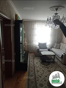 Satılır 7 otaqlı həyət evi 272 m²