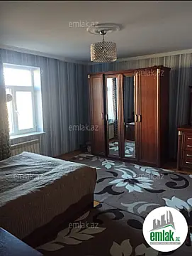 Satılır 7 otaqlı həyət evi 272 m²