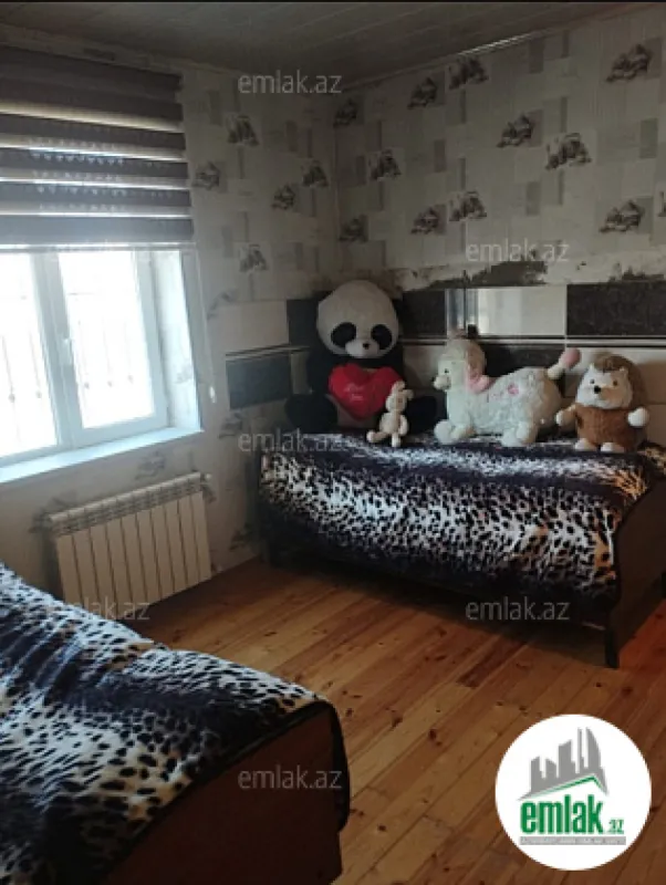 Satılır 7 otaqlı həyət evi 272 m²