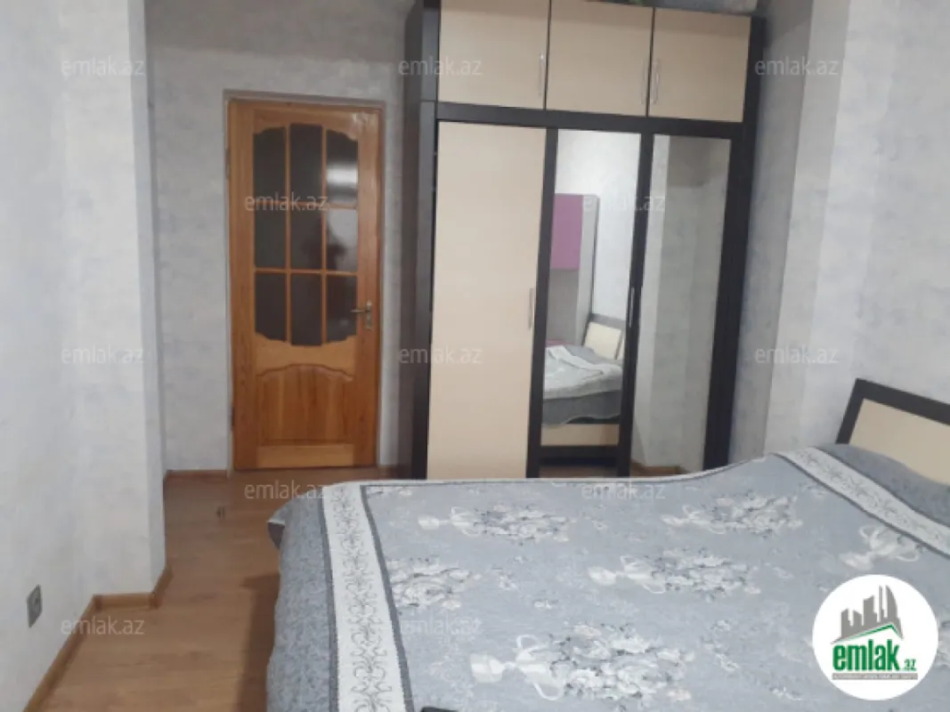 Satılır 2 otaqlı yeni tikili 72 m²