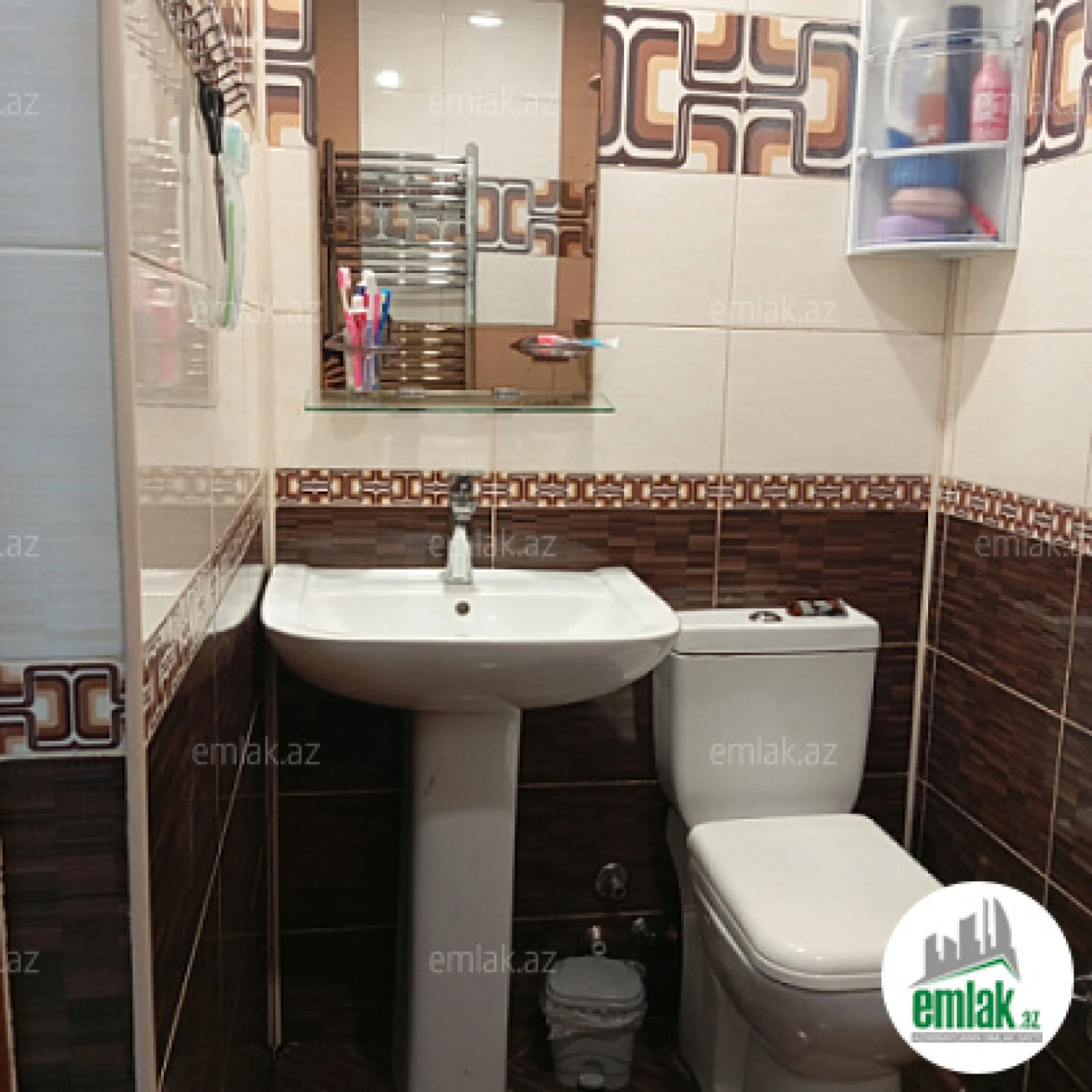 Satılır 2 otaqlı yeni tikili 72 m²