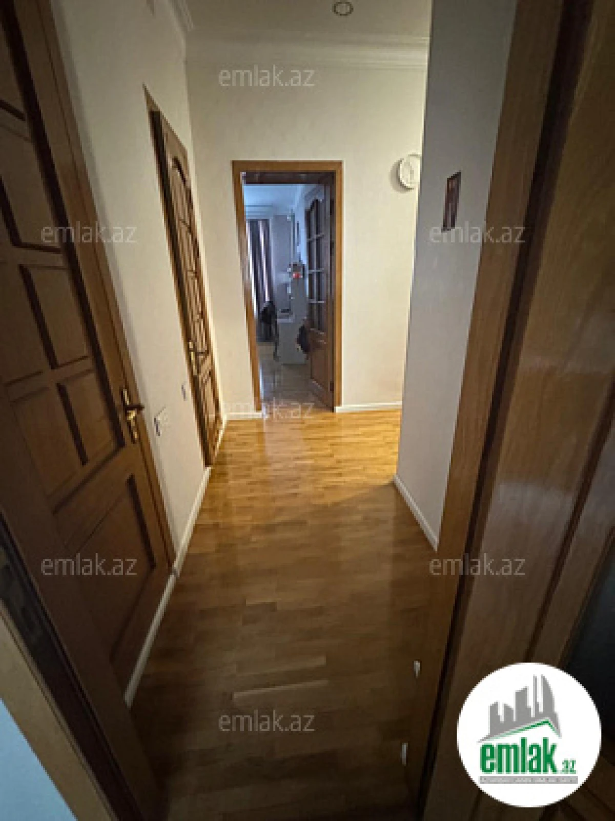 Satılır 3 otaqlı köhnə tikili 90 m²
